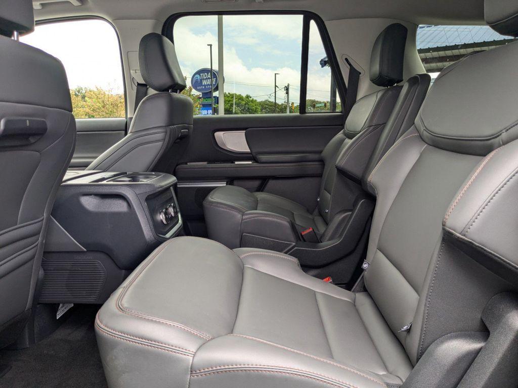 new 2025 Ford Expedition Max car, priced at $70,400