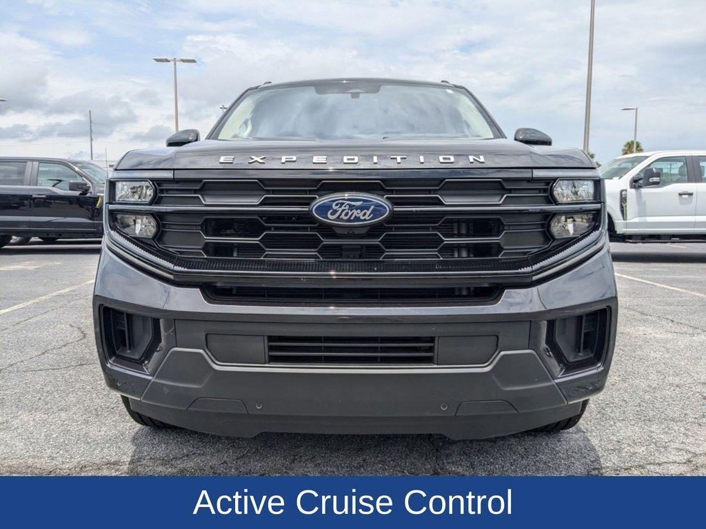 new 2025 Ford Expedition Max car, priced at $70,400