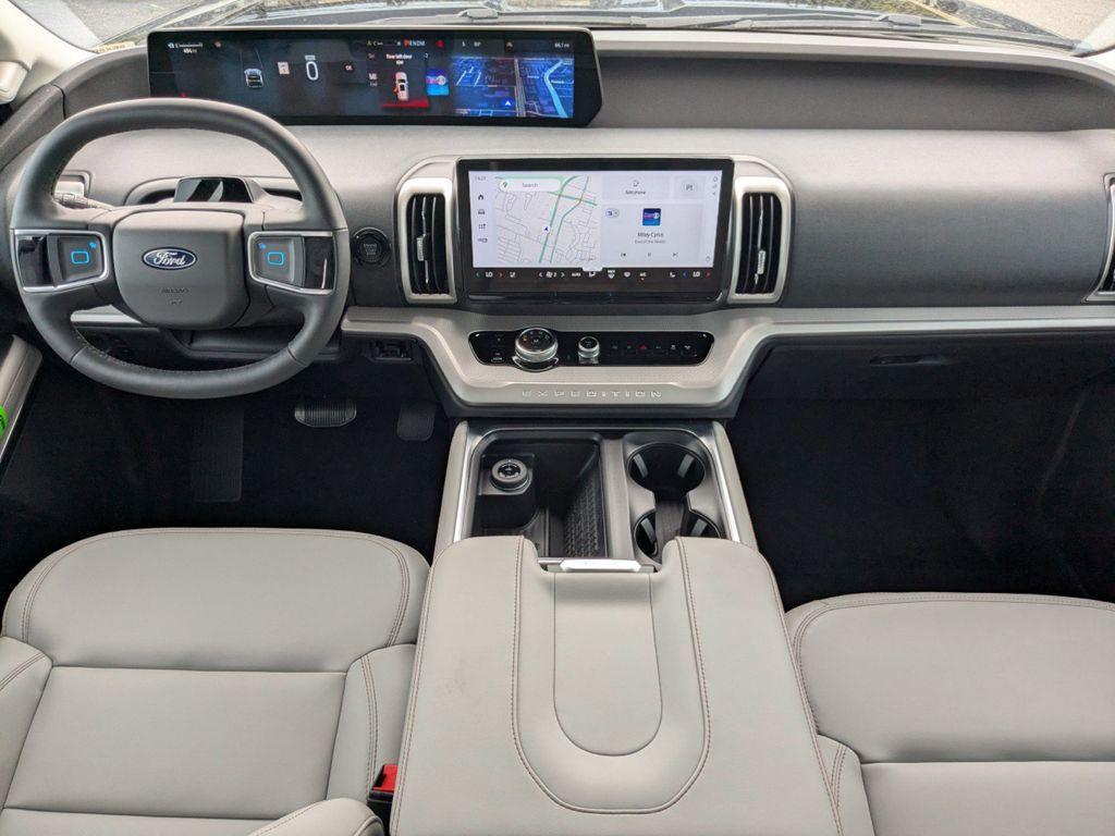 new 2025 Ford Expedition Max car, priced at $71,930