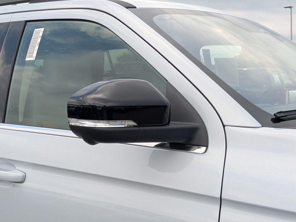 new 2025 Ford Expedition car, priced at $66,930