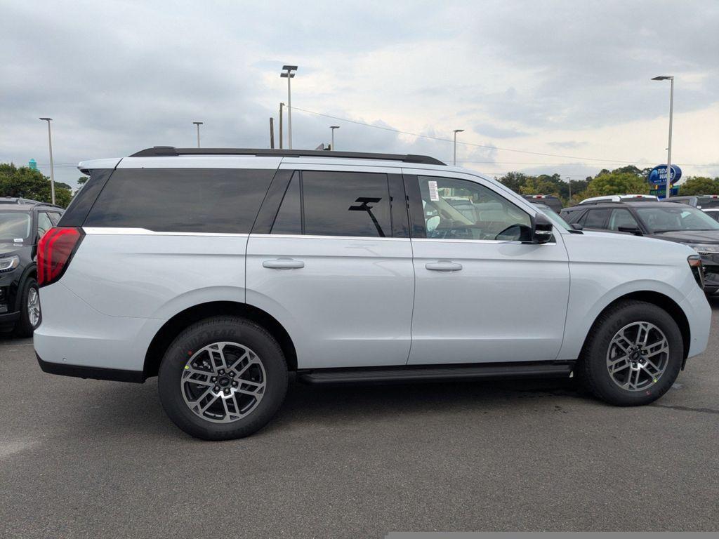 new 2025 Ford Expedition car, priced at $66,930