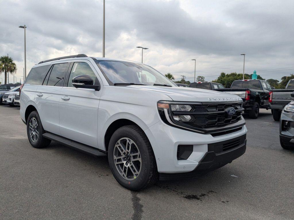 new 2025 Ford Expedition car, priced at $66,930