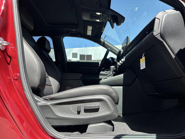 new 2025 Honda CR-V Hybrid car, priced at $38,701