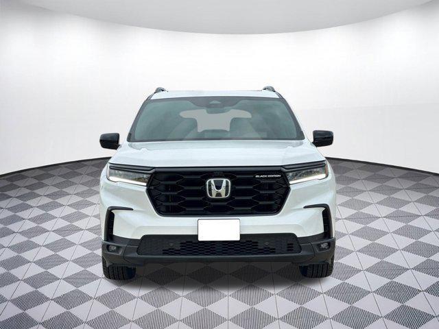new 2025 Honda Pilot car, priced at $55,481