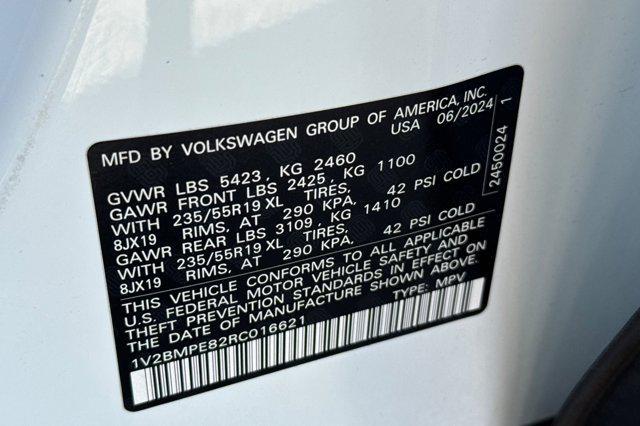 used 2024 Volkswagen ID.4 car, priced at $20,966