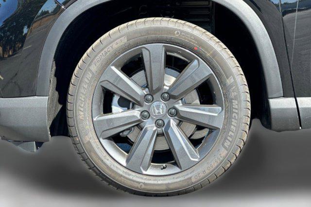 new 2025 Honda Pilot car, priced at $43,795