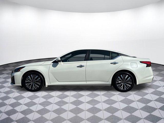 used 2023 Nissan Altima car, priced at $17,997