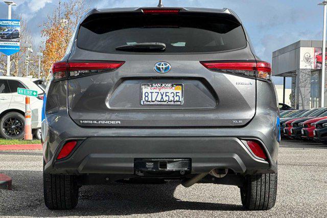 used 2020 Toyota Highlander Hybrid car, priced at $28,496