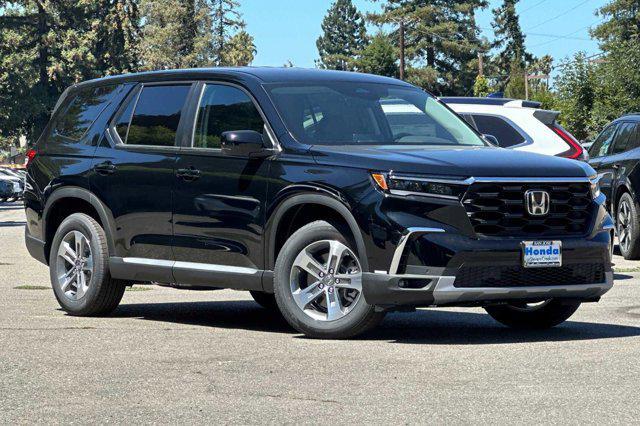 new 2025 Honda Pilot car, priced at $46,995