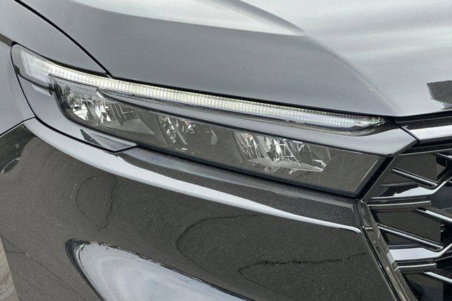 new 2026 Honda CR-V Hybrid car, priced at $43,700