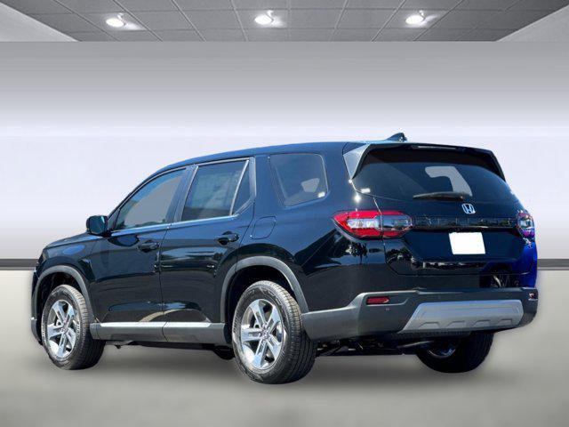 new 2025 Honda Pilot car, priced at $44,995