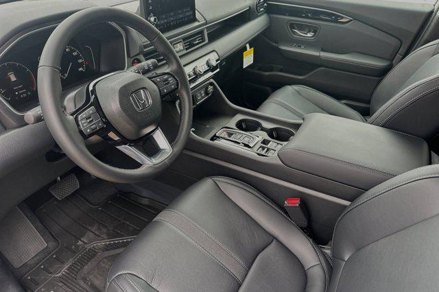 new 2025 Honda Pilot car, priced at $44,995