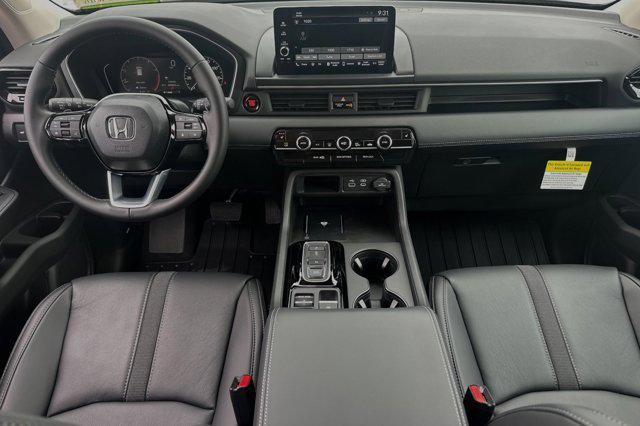 new 2025 Honda Pilot car, priced at $44,995