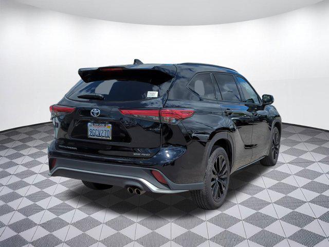 used 2023 Toyota Highlander car, priced at $38,396