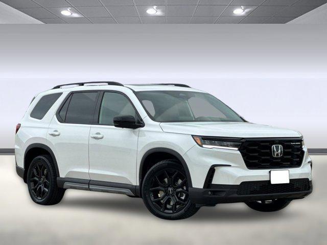 new 2025 Honda Pilot car, priced at $54,982