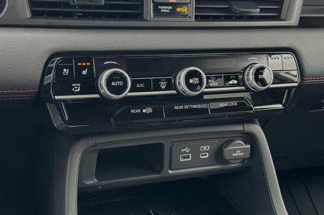 new 2025 Honda Pilot car, priced at $54,982