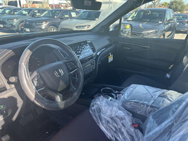 new 2025 Honda Ridgeline car, priced at $47,201