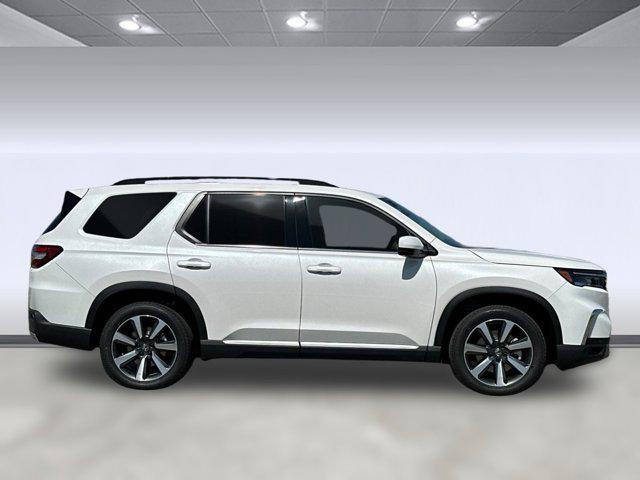 new 2025 Honda Pilot car, priced at $55,030