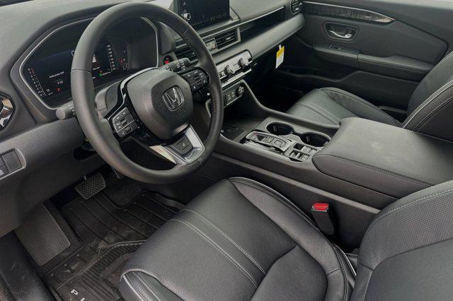 new 2025 Honda Pilot car, priced at $55,030