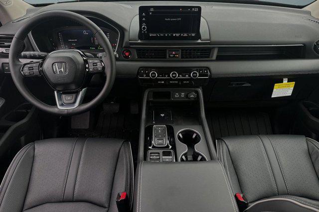 new 2025 Honda Pilot car, priced at $55,030