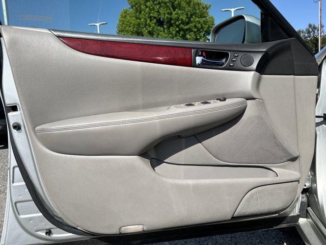 used 2003 Lexus ES 300 car, priced at $5,499