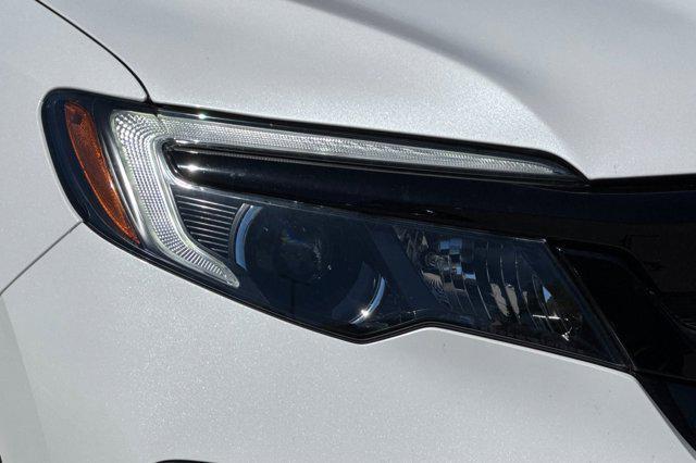 used 2022 Honda Pilot car, priced at $27,588