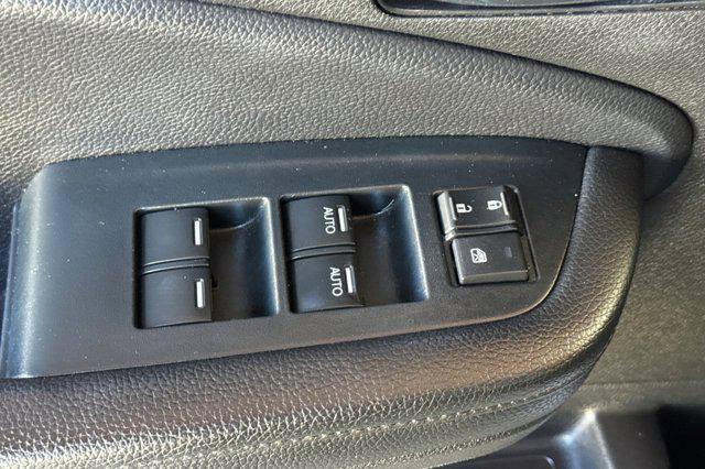 used 2022 Honda Pilot car, priced at $27,588