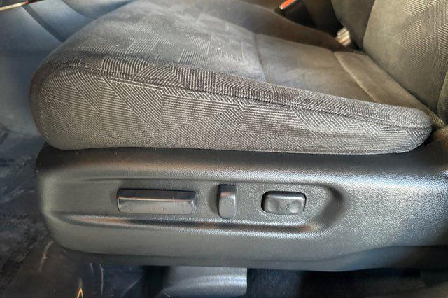 used 2022 Honda Pilot car, priced at $27,588