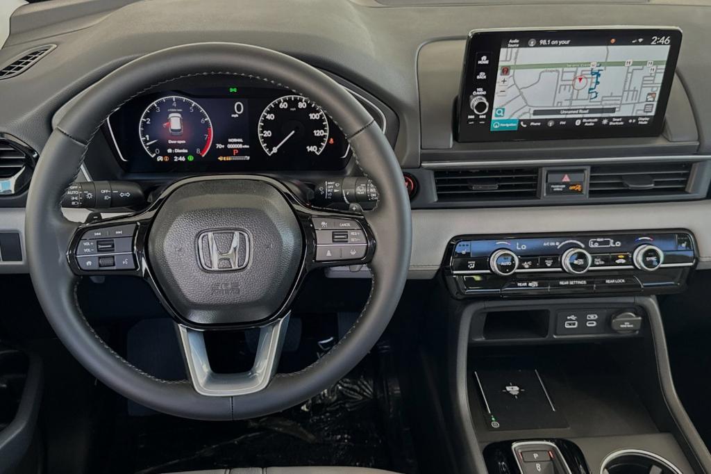 new 2025 Honda Pilot car, priced at $49,591