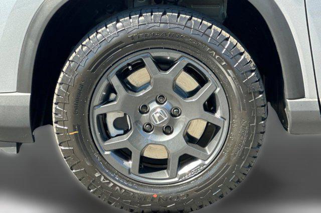 new 2025 Honda Pilot car, priced at $50,895