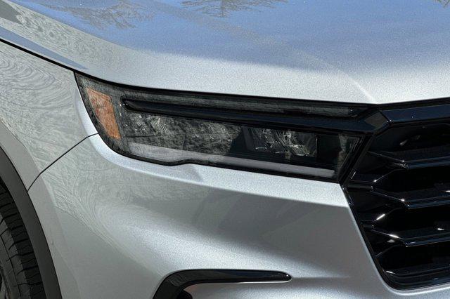 new 2025 Honda Pilot car, priced at $50,895