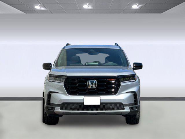 new 2025 Honda Pilot car, priced at $50,895