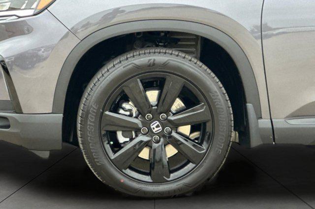 new 2025 Honda Pilot car, priced at $55,031