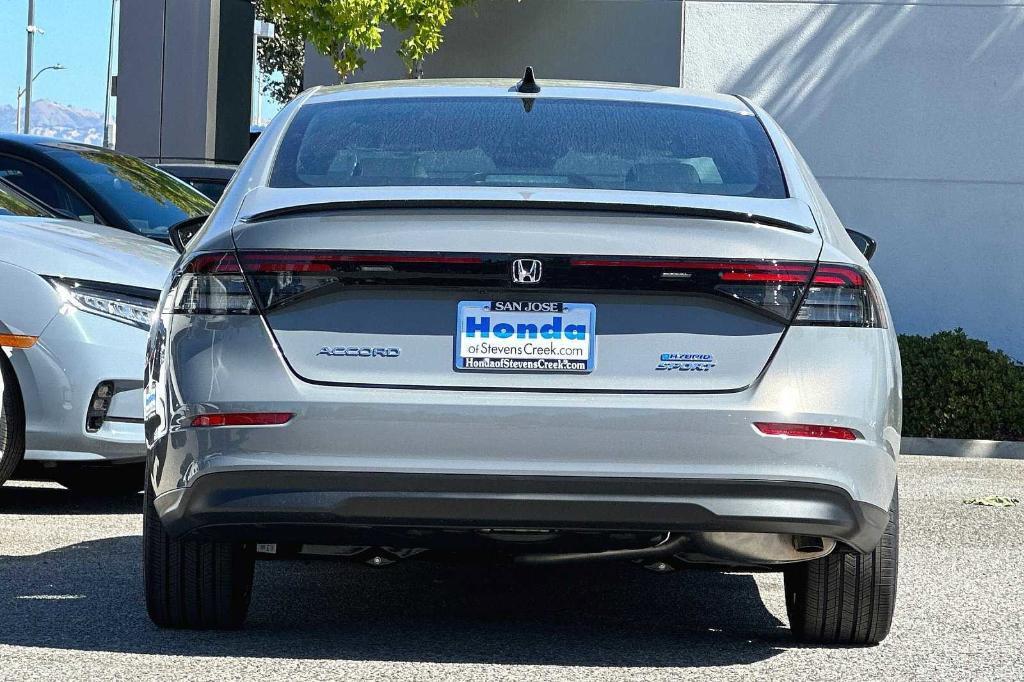 new 2024 Honda Accord Hybrid car