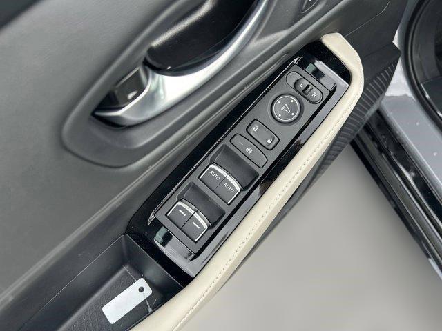 new 2025 Honda Accord Hybrid car, priced at $39,102