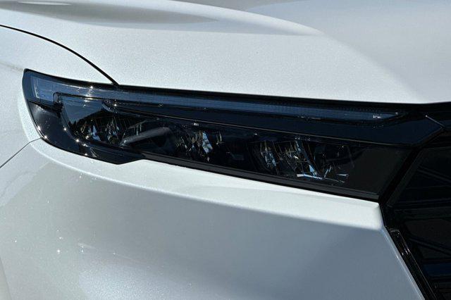 new 2026 Honda CR-V Hybrid car, priced at $41,675