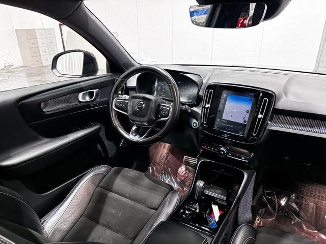 used 2020 Volvo XC40 car, priced at $19,995