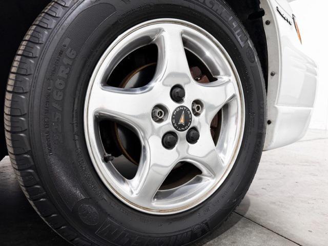 used 1999 Pontiac Grand Prix car, priced at $9,995