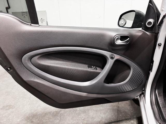 used 2016 smart ForTwo car, priced at $14,895