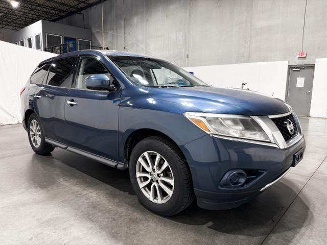 used 2014 Nissan Pathfinder car, priced at $12,895