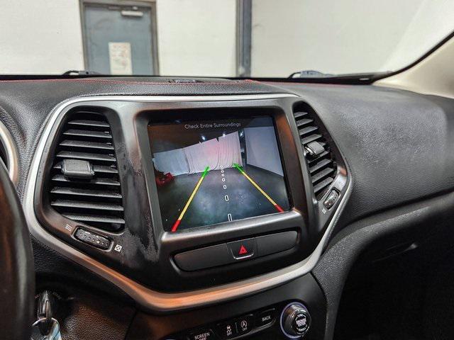 used 2015 Jeep Cherokee car, priced at $8,995