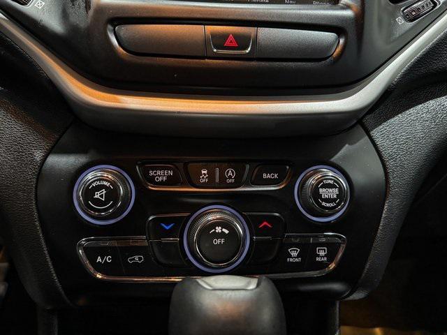 used 2015 Jeep Cherokee car, priced at $8,995