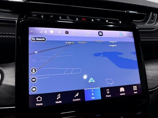 used 2023 Jeep Grand Cherokee car, priced at $39,235