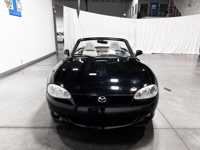 used 2001 Mazda MX-5 Miata car, priced at $14,895