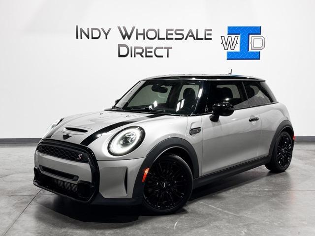 used 2024 MINI Hardtop car, priced at $29,995