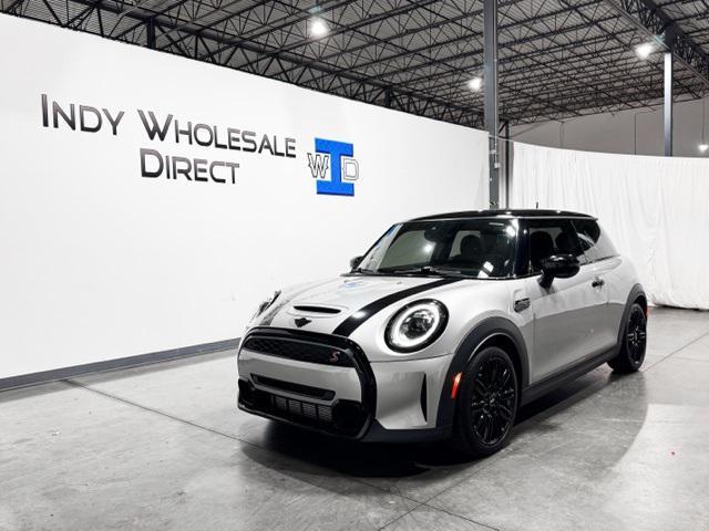 used 2024 MINI Hardtop car, priced at $29,995
