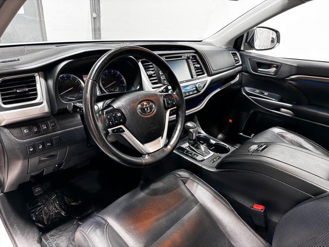 used 2019 Toyota Highlander car, priced at $31,495