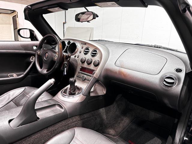 used 2007 Pontiac Solstice car, priced at $13,995