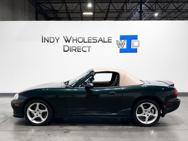 used 2001 Mazda MX-5 Miata car, priced at $13,895