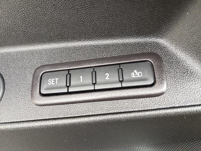 used 2021 Chevrolet Equinox car, priced at $23,988